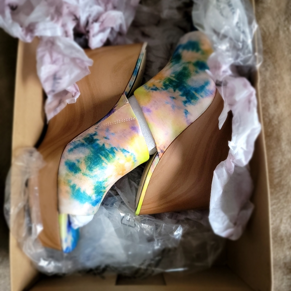 Jessica Simpson Tie Dye